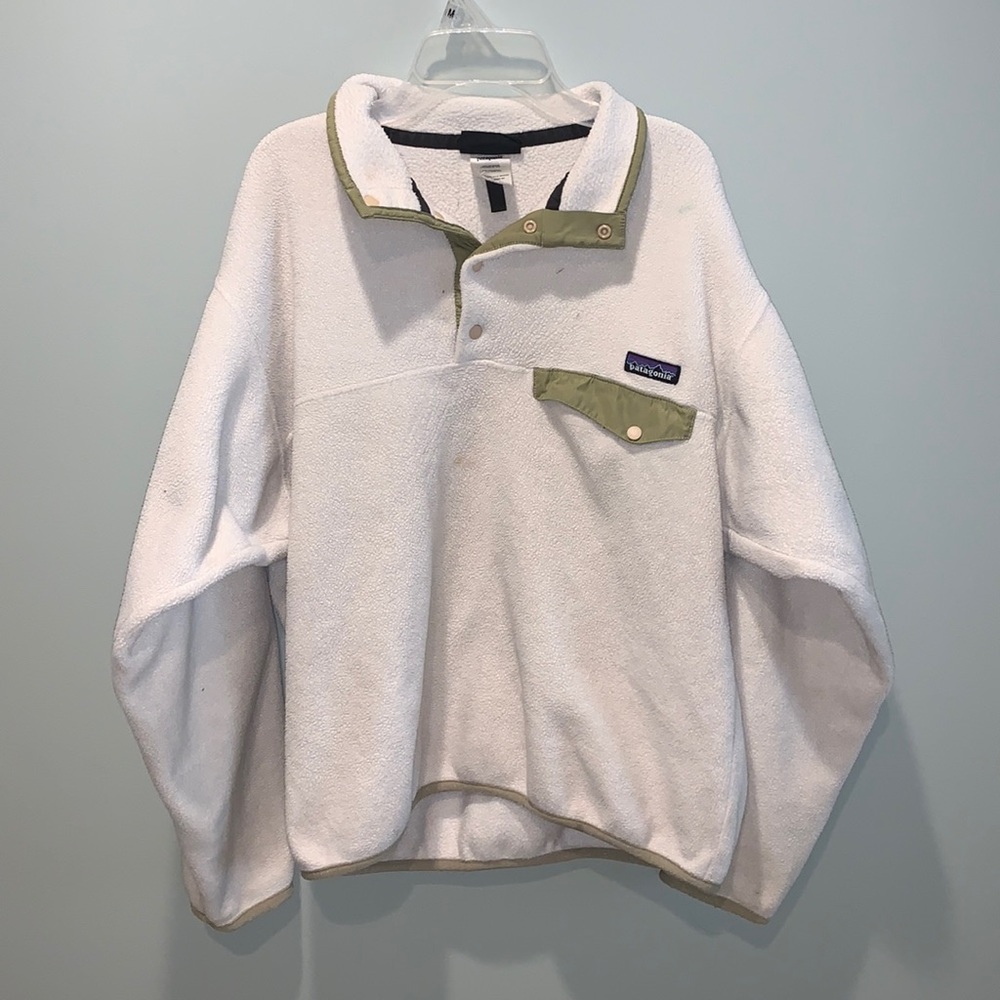 white/ tan patagonia pullover